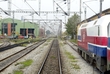 441805