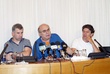 ΣΥΝΕΝΤΕΥΞΗ ΤΥΠΟΥ ΒΟΥΡΟΥ - ΦΙΛΙΠΠΙΔΗ ΓΙΑ ΤΗ ΘΕΑΤΡΙΚΗ ΠΑΡΑΣΤΑΣΗ "ΘΕΣΜΟΦΟΡΙΑΖΟΥΣΕΣ"
