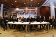 ΣΥΝΕΝΤΕΥΞΗ ΤΥΠΟΥ ΓΙΑ ΤΗΝ ΠΑΡΑΣΤΑΣΗ '' ΤΑ ΕΛΑΦΙΑ ΚΑΙ ΟΙ ΚΑΤΑΡΕΣ ''.