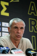 PRESS CONFERENCE CUPER ARIS FOOTBALL COACH